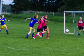Bild 228 - B-Juniorinnen TSV Gnutz o.W. - SV Wahlstedt : Ergebnis: 1:1